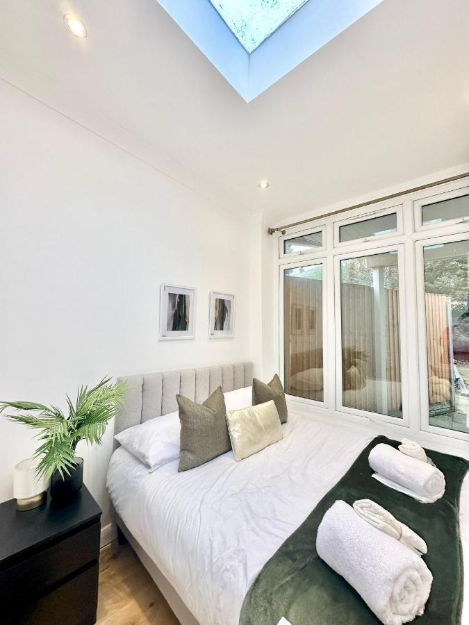 London Charm - Stylish Room In Spacious Home Zewnętrze zdjęcie